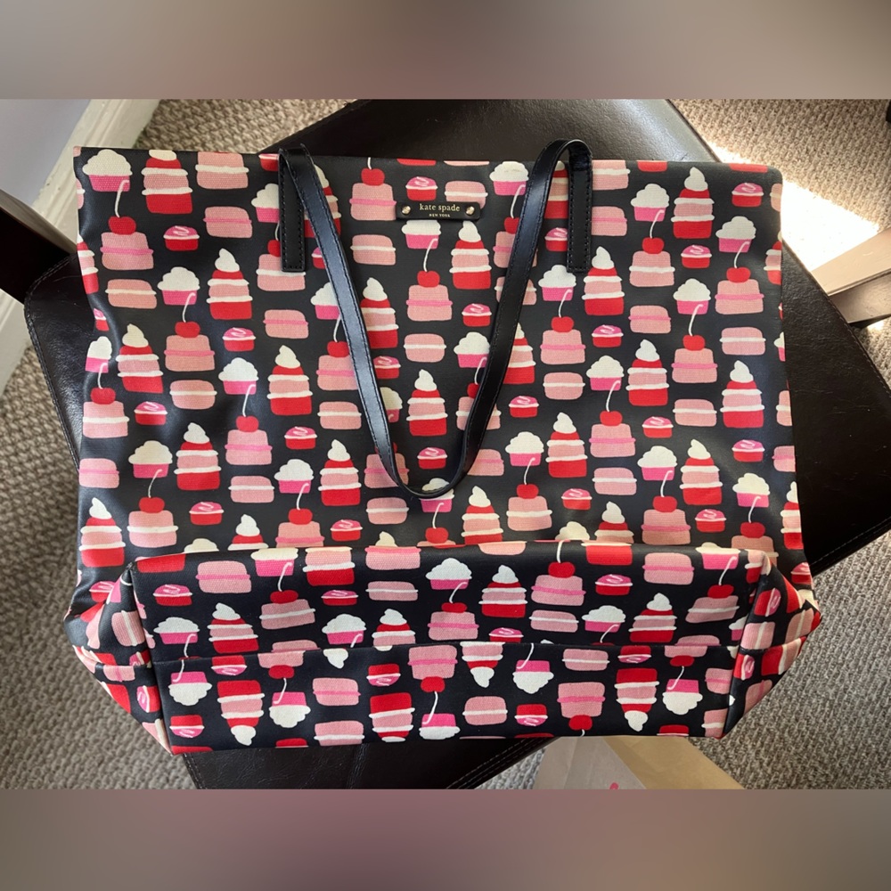 Kate Spade Cupcake Large Tote EUC